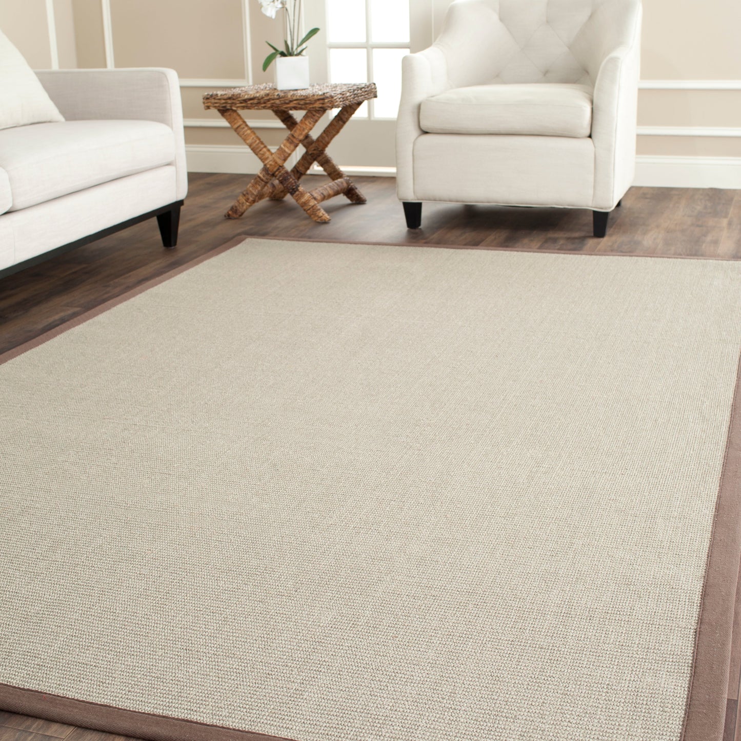 Tapis en sisal à bordure Madelyn en fibres naturelles SAFAVIEH