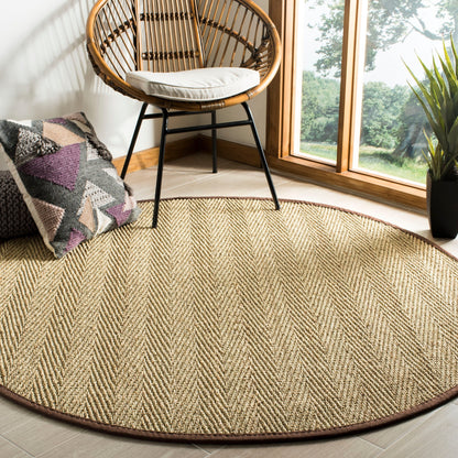 Tapis Trilby en fibres naturelles SAFAVIEH à chevrons en jonc de mer