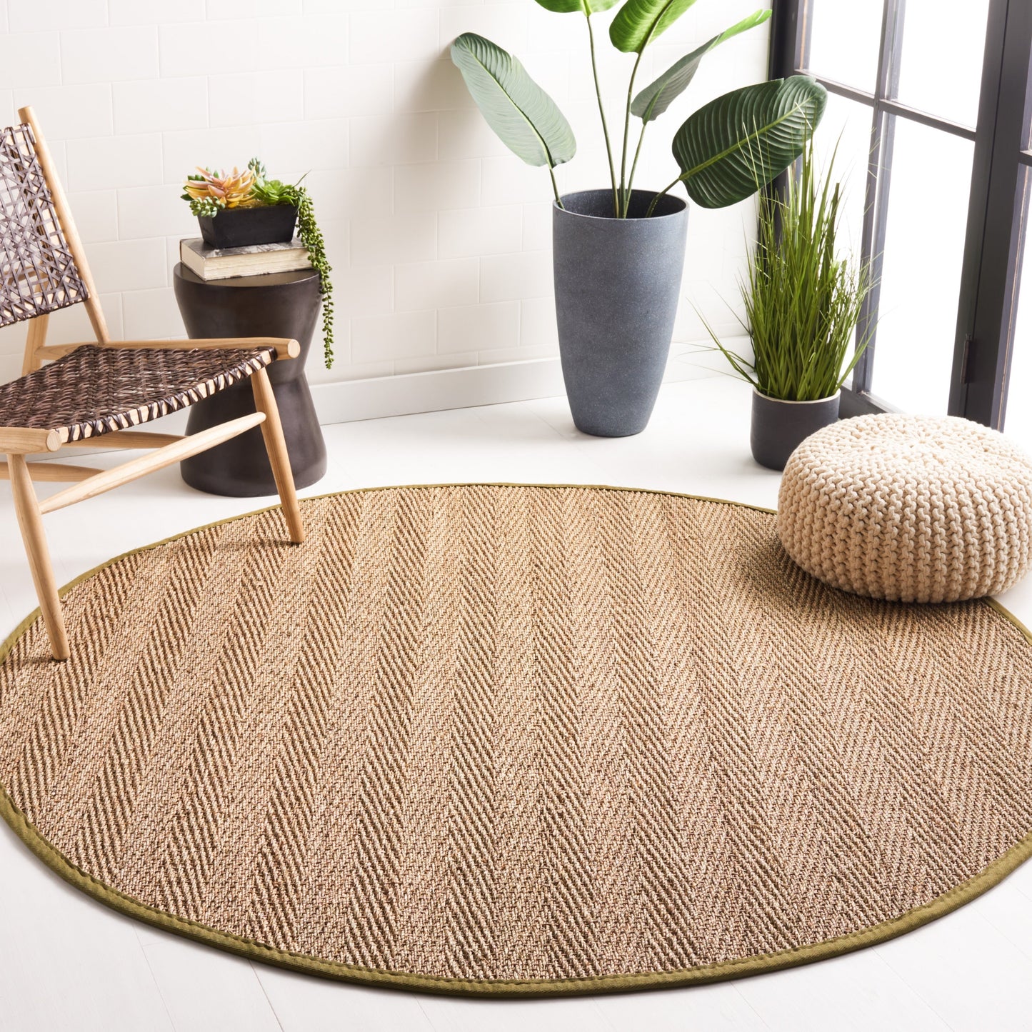 Tapis Trilby en fibres naturelles SAFAVIEH à chevrons en jonc de mer
