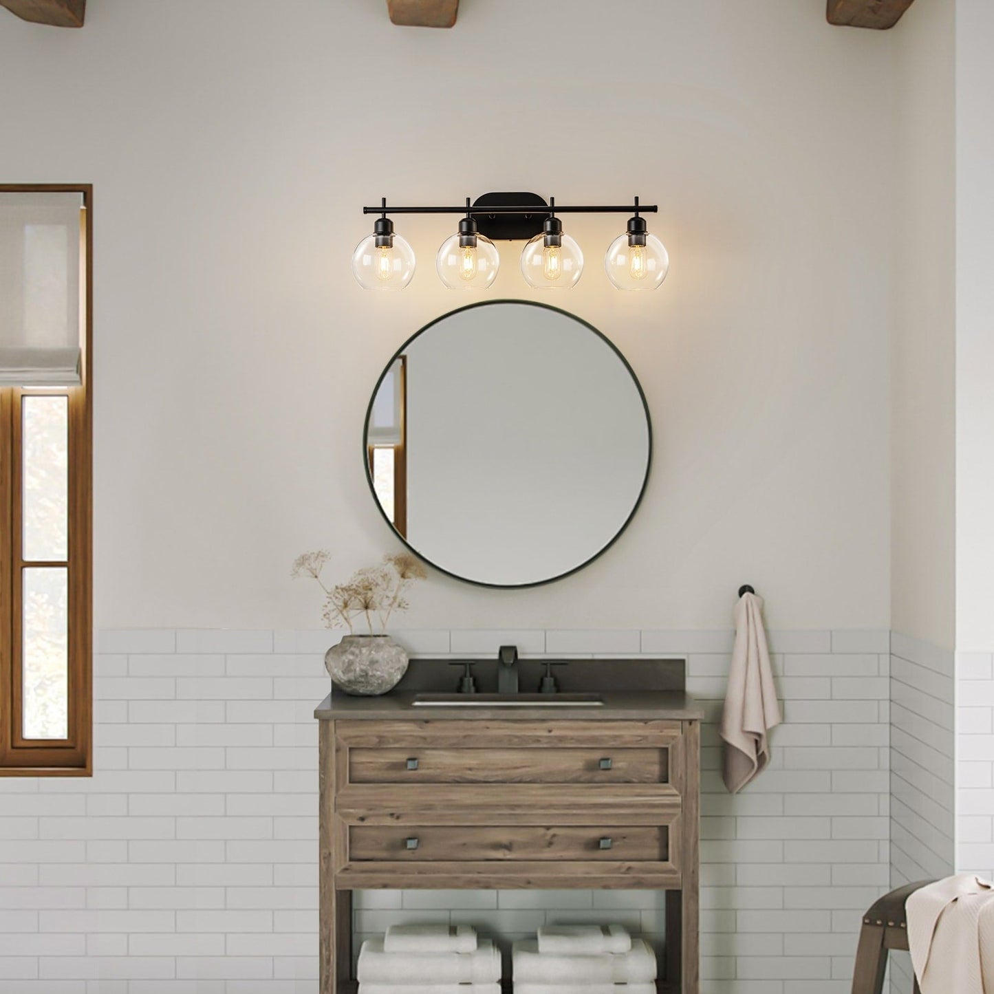 Applique murale moderne Starsky à 4 lumières avec variateur et abat-jour en verre globe