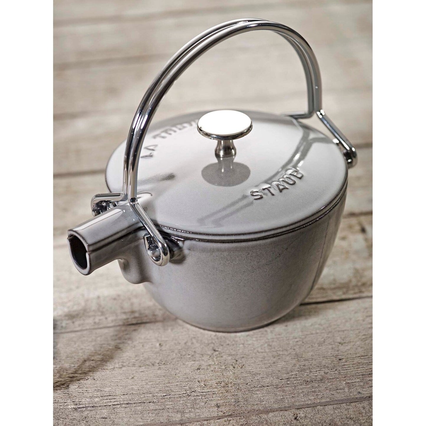 Bouilloire ronde en fonte STAUB de 1 litre