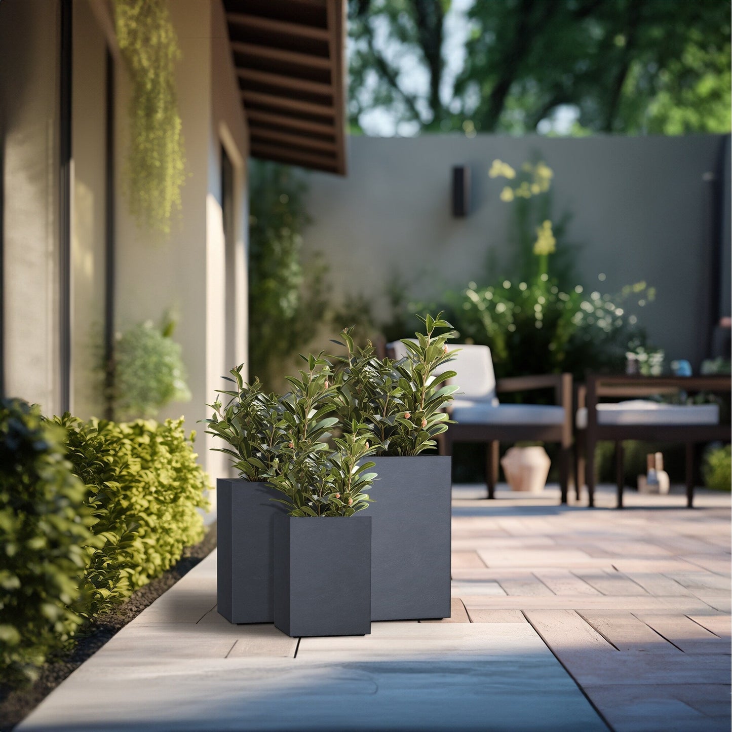 Jardinières rectangulaires hautes en béton / Grands bacs à fleurs d'intérieur et d'extérieur