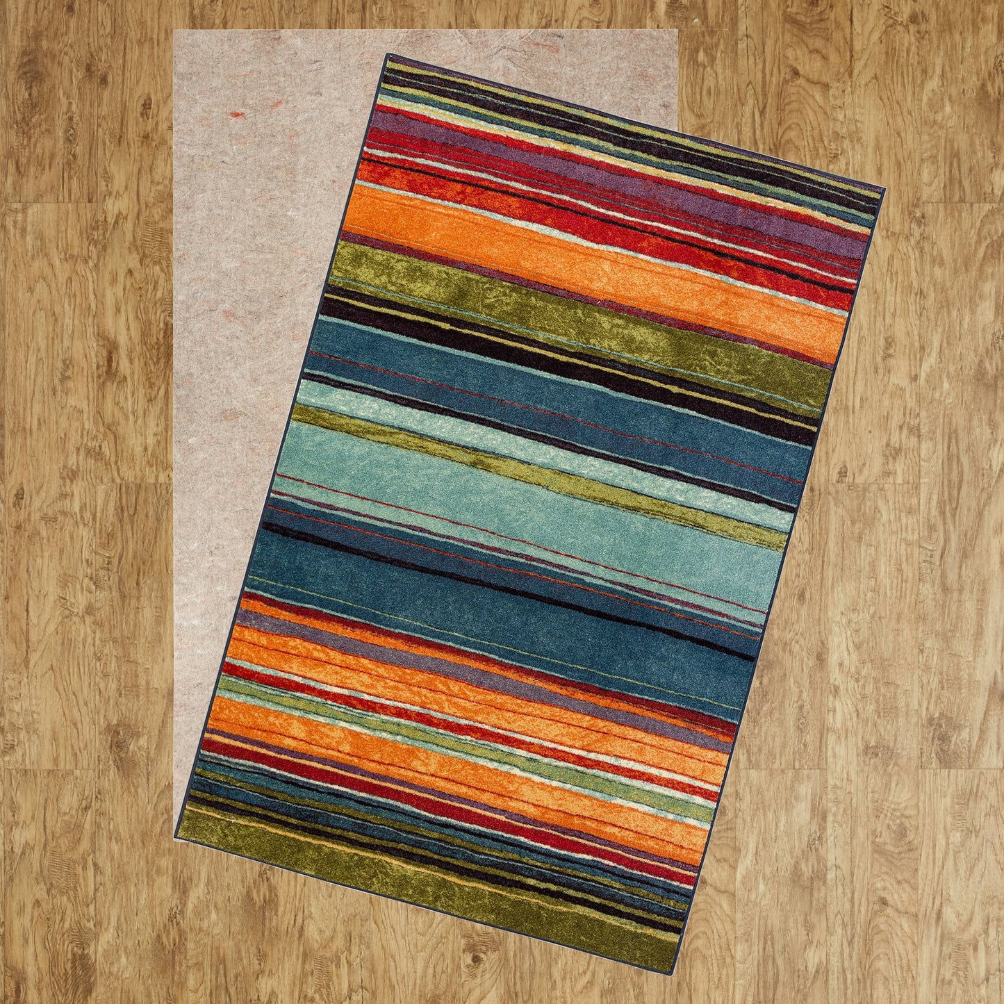 Tapis de style bohème à rayures multicolores Sultan de la collection Curated Nomad