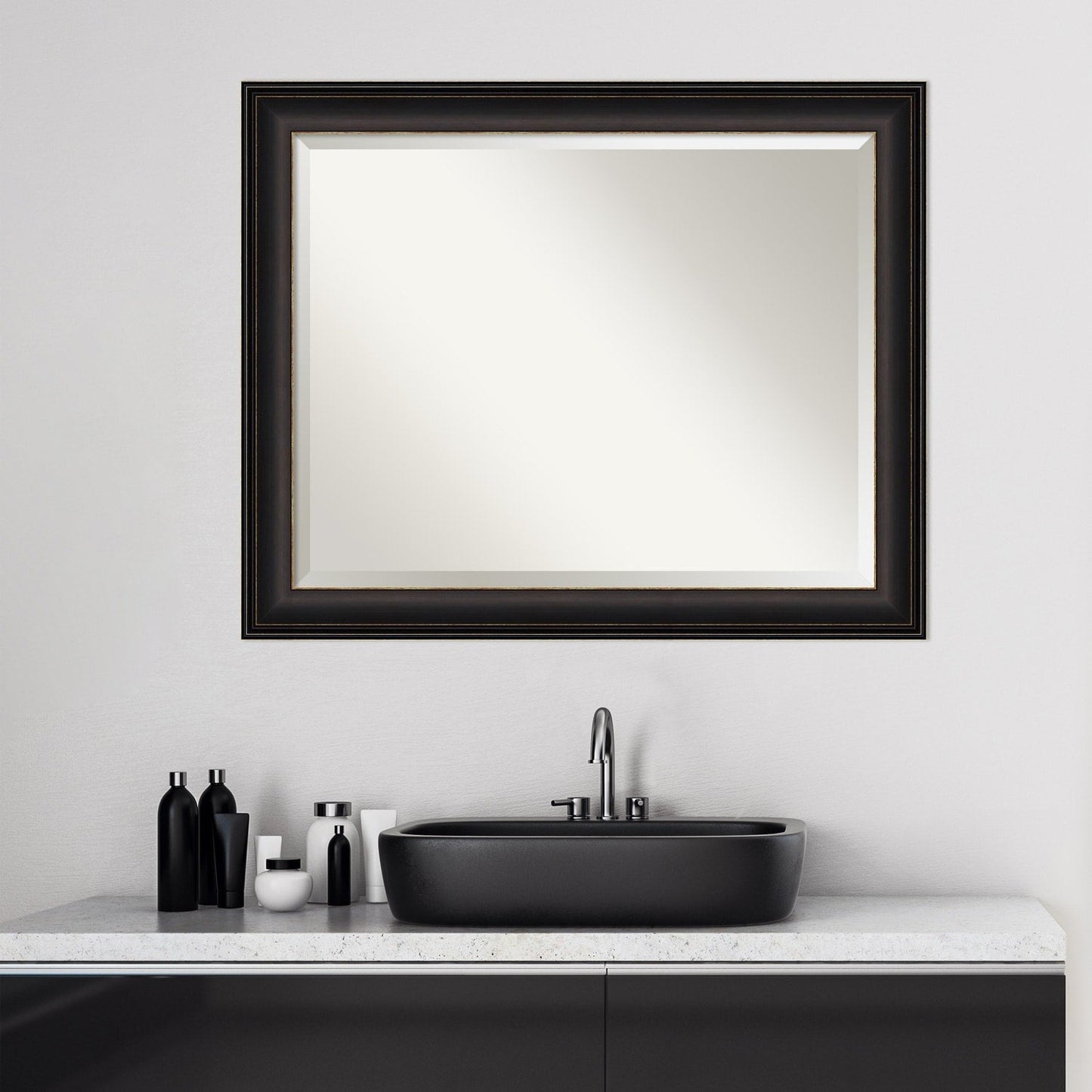 Miroir mural biseauté pour salle de bain - Cadre Trio en bronze huilé - Bronze huilé
