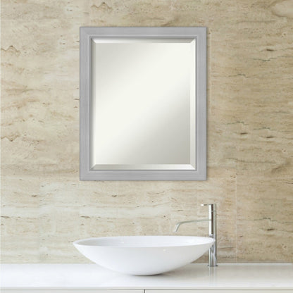Miroir mural biseauté pour salle de bain - Cadre Vista en nickel brossé