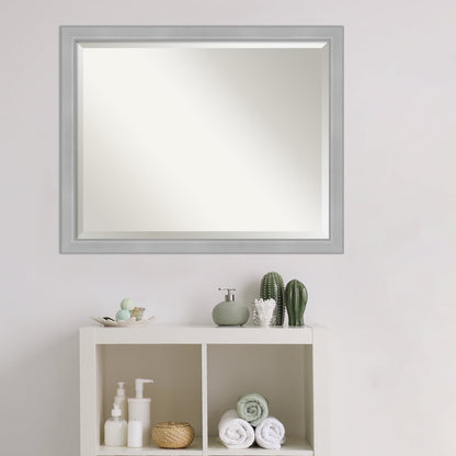 Miroir mural biseauté pour salle de bain - Cadre Vista en nickel brossé