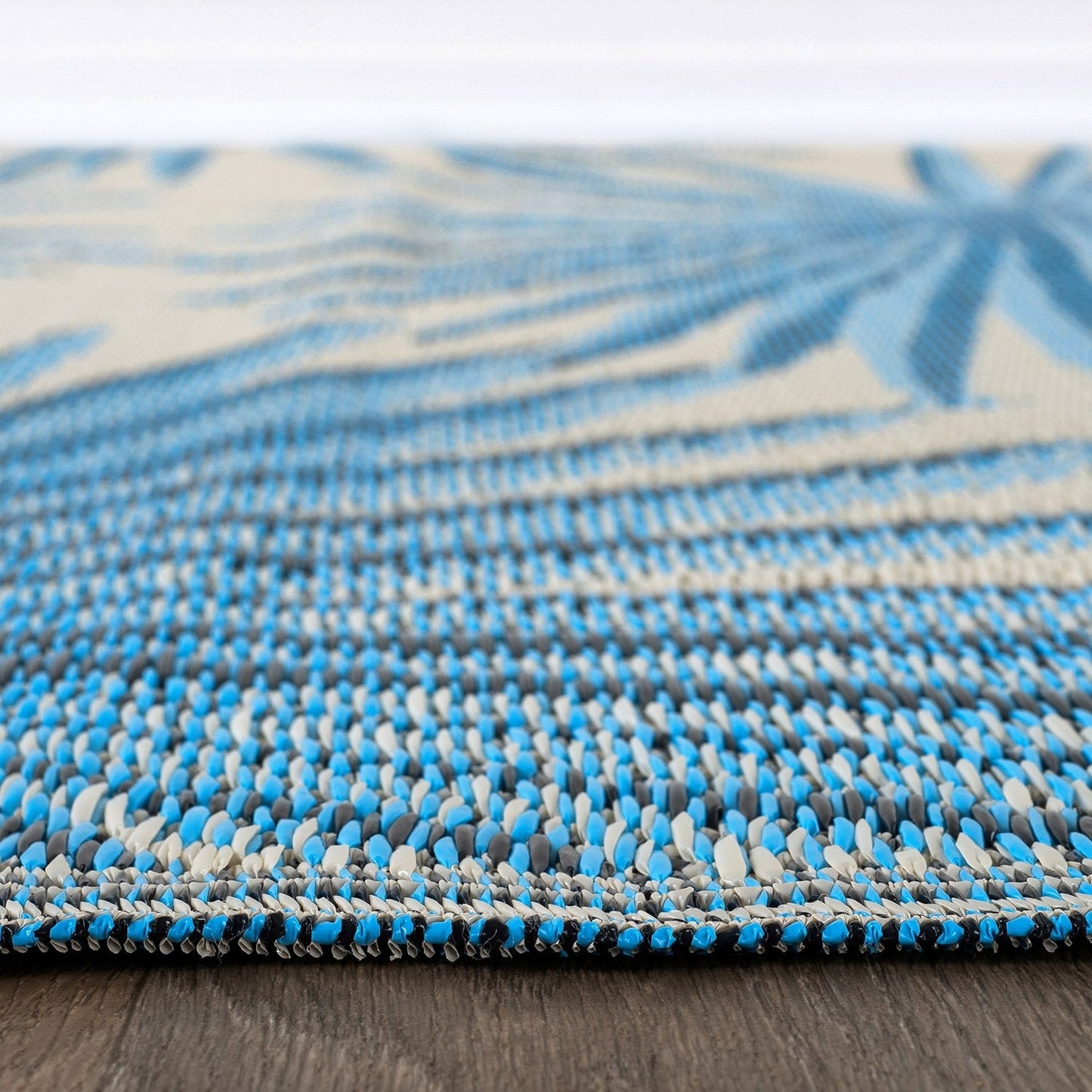 Tapis d'extérieur réversibles en plastique recyclé à motif floral tropical de World Rug Gallery