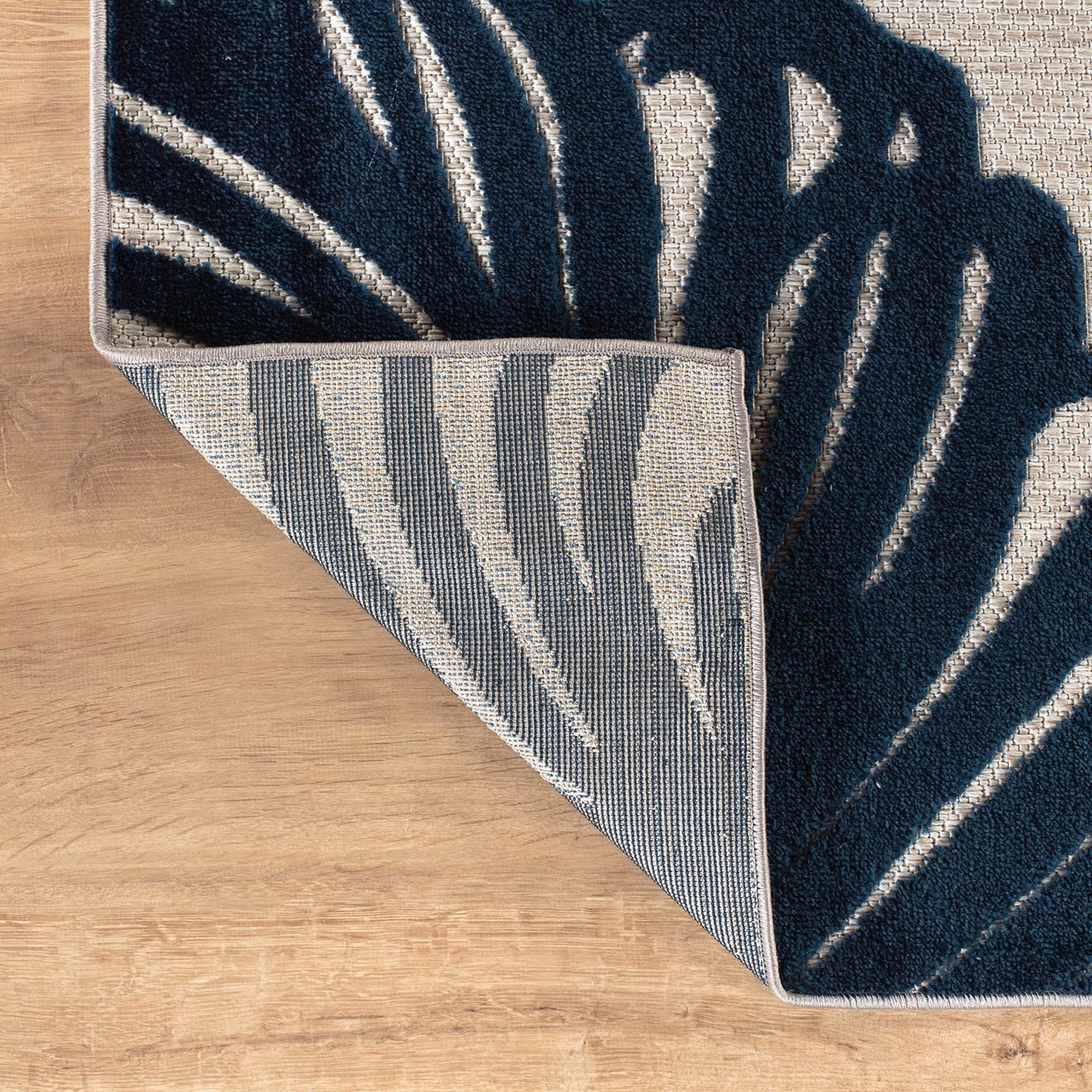 Tapis d'intérieur/extérieur moderne à motif floral tropical de World Rug Gallery